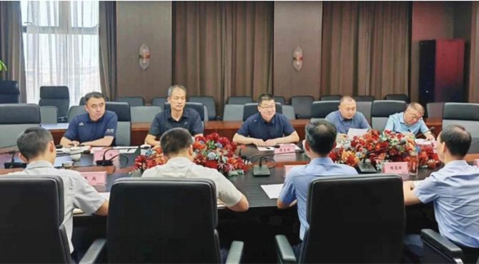 利辛縣委張吉明書(shū)記一行赴安徽邦泰控股考察交流