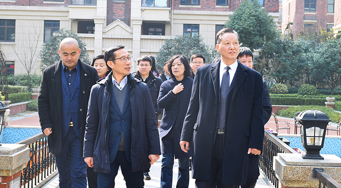 省僑聯(lián)黨組書記、主席李世蘊(yùn)一行深入邦泰控股利辛城市公司調(diào)研指導(dǎo)